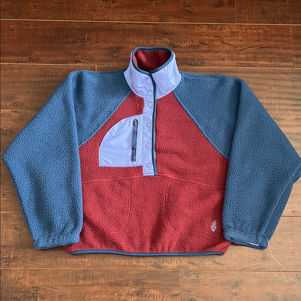 Free People Hit the slopes pullover.